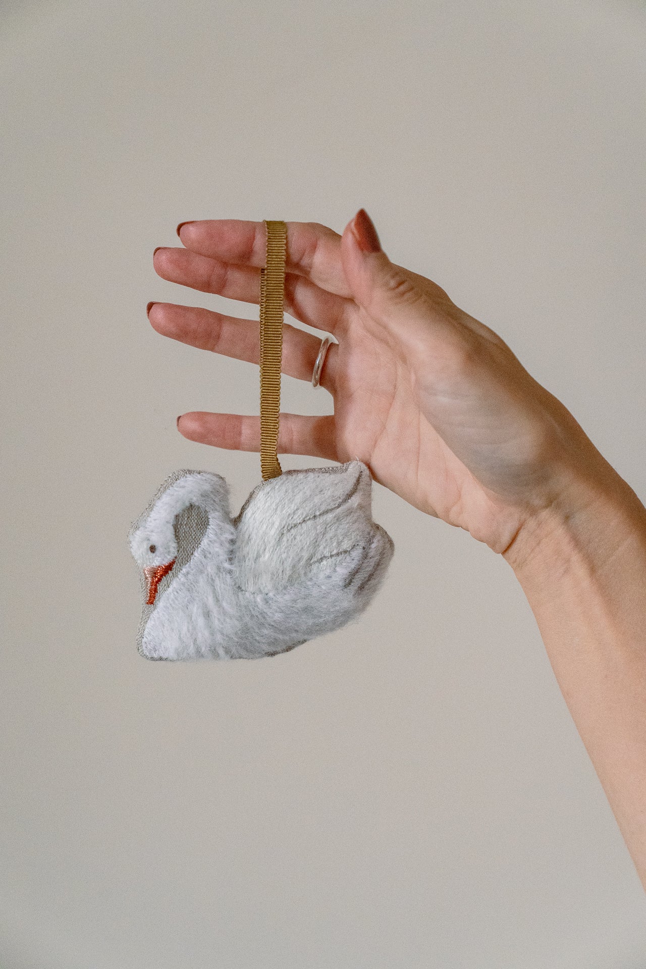 Pittville Park Swan Christmas Decoration White L