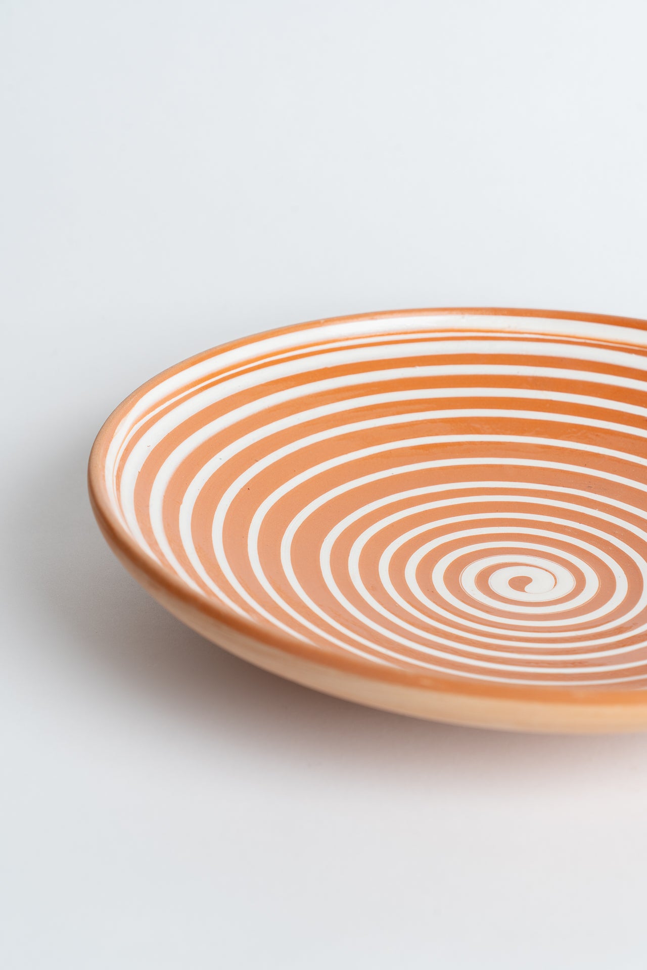 Ceramic Swirl Plate Tan