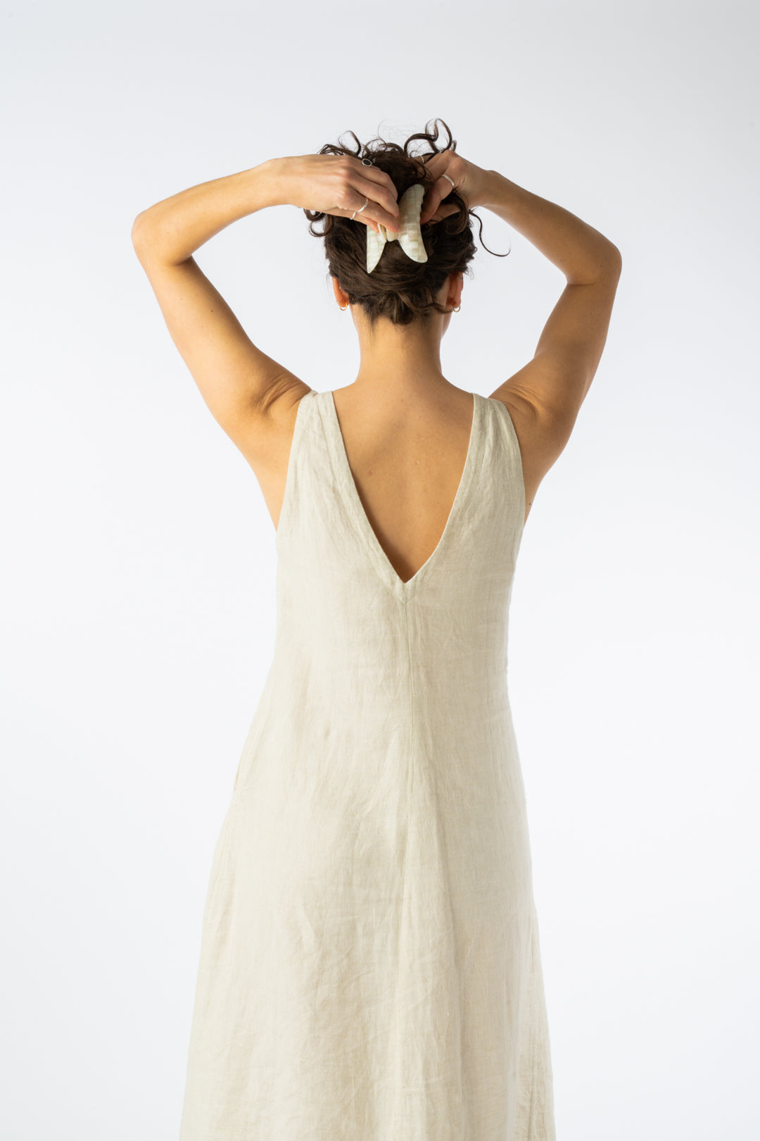 Soder Studio Linen Back V Neck Dress