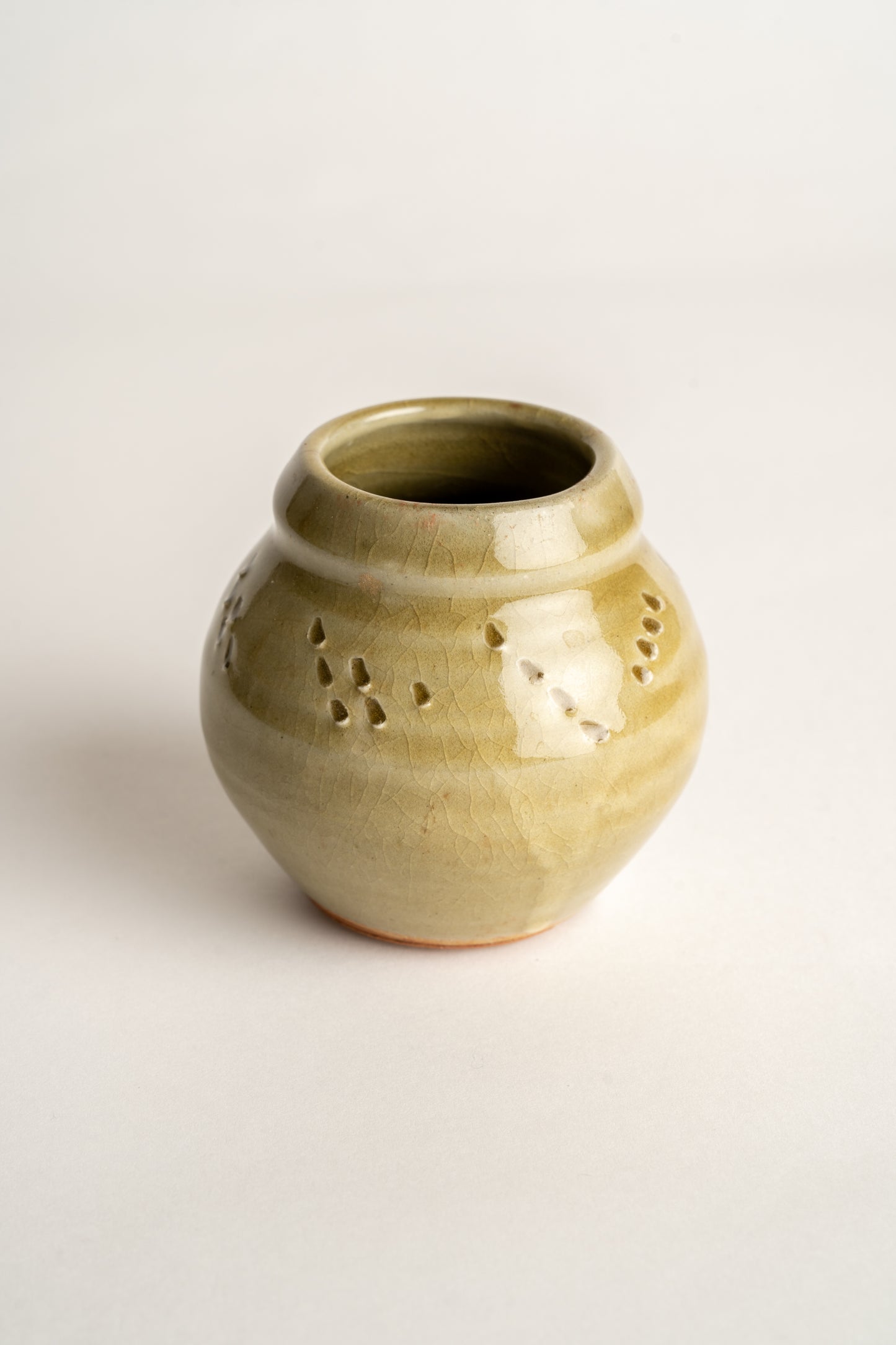 Studio Pottery Vase Clare Stutcliffe Actress 1943-2018