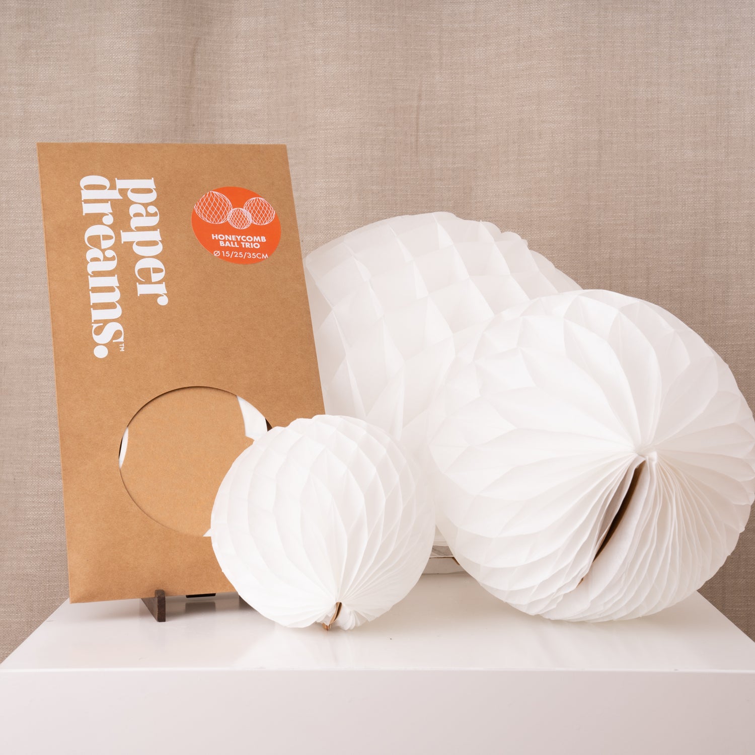 Paper Dreams Honeycomb Ball set of 3 Plastic Free Decorations White