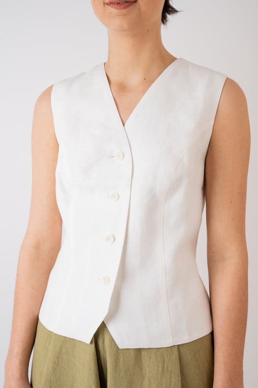 Xi Atelier Linen Avery Waistcoat in white