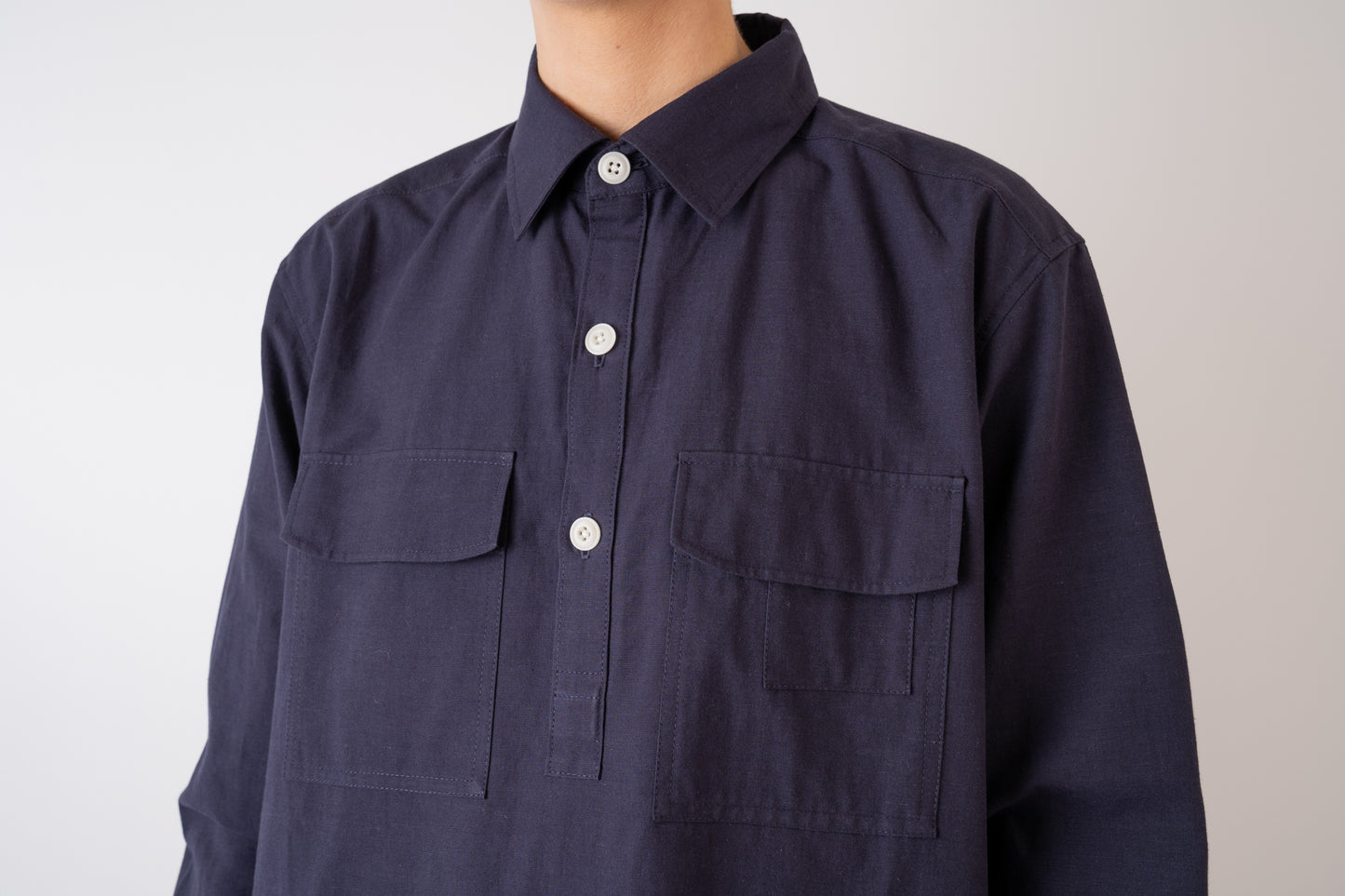 Xi Atelier Organic Cotton Frankie Unisex Shirt in navy front pocket detail